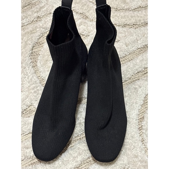 Everlane Shoes - Everlane Glove Boot ReKnit Black Ribbed Knit Block Heel Ankle Boots Womens 10
